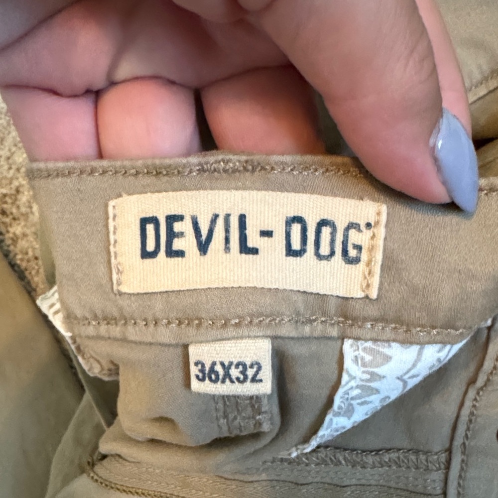 Classic tan Chinos for Men - Picture 2 of 4